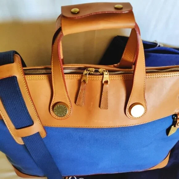 Dooney & Bourke Vintage Lg Cabriolet Zip Around Canvas/Leather Travel Bag - Blue - Picture 4 of 16